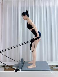 改善脊柱侧弯